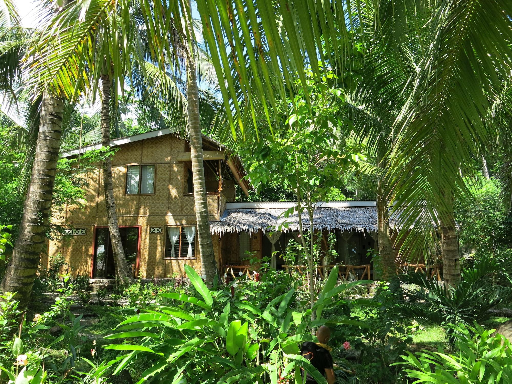 Camiguin Volcan Beach Eco Retreat & Dive Resort Мамбахао Экстерьер фото