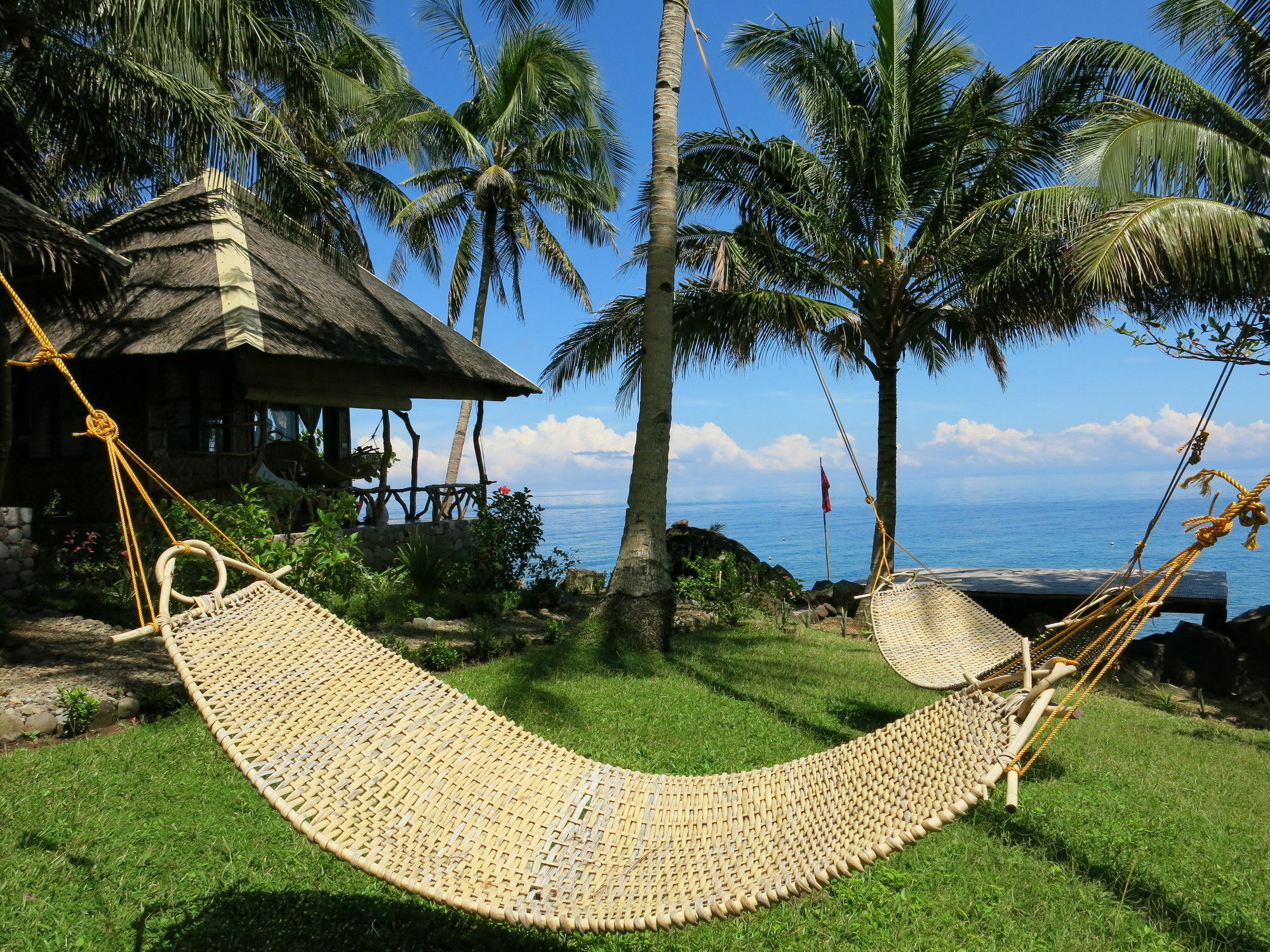 Camiguin Volcan Beach Eco Retreat & Dive Resort Мамбахао Экстерьер фото